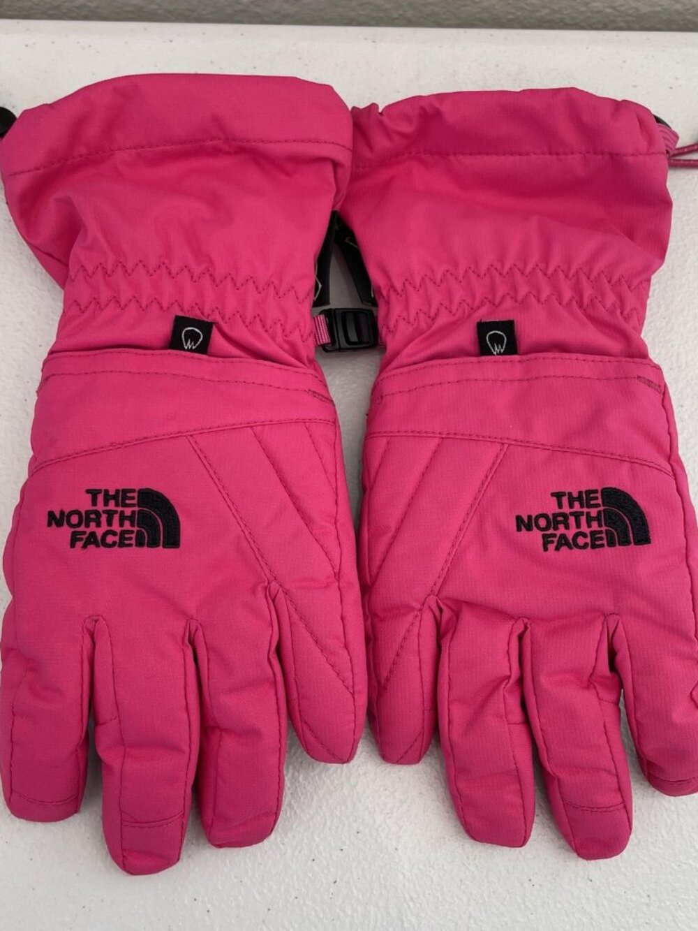 The North Face Gloves Girls Small Pink Gore-Tex Waterproof Winter Snow Insulated
